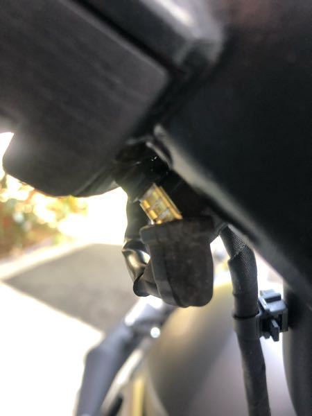 レブル250にデイトナのUSBをつけるためにブレーキスイッチから電源を