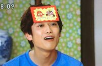 この写真の 花田ゆういちろうお兄さんは何をしているのでしょう Yahoo 知恵袋