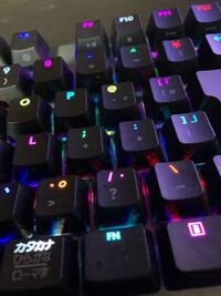 キーボードの Enter をやたら強くたたく人がいるんです それほど迷 Yahoo 知恵袋