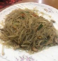 昨日中華料理屋で焼きビーフンを頼んだらはるさめが出てきました Yahoo 知恵袋