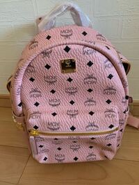 メルカリでmcmのリュックを購入しました 仕事柄頂いたものをお譲 Yahoo 知恵袋