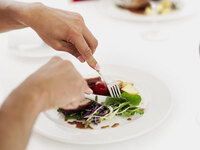 テーブルマナーについての質問です さきほど朝ごはんにてホ Yahoo 知恵袋