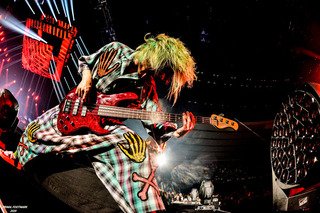 Oneokrockのryotaが使用しているこのベースのメーカーを教え Yahoo 知恵袋