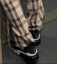 西野七瀬さんの履いているナイキのシューズ何か教えてください Yahoo 知恵袋