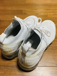 ナイキヴェイパーマックス スニーカー をハイターで洗ったところ プラス Yahoo 知恵袋
