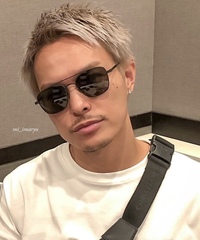 質問です 写真の今市隆二くんの口ひげ 顎ひげはそれぞれ何mmか分かる方 Yahoo 知恵袋