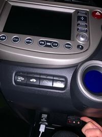 車についてです Bluetooth Usb Auxが付いていない車なのですが Yahoo 知恵袋