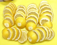 レモンの保存

レモンの保存で、冷凍以外のお勧めを教えてください。 