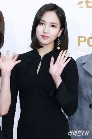Twiceミナって人気ないんですか ビジュアルも個人的にツウィ Yahoo 知恵袋