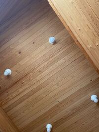 自宅の壁や天井にプロジェクター投射をしたいのですが 部屋が全部木です Yahoo 知恵袋