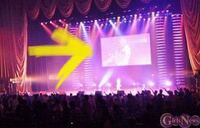 コンサート会場にある巨大なスクリーンは モニターですか スクリーンですか Yahoo 知恵袋