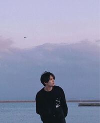 この写真って誰なんですか てっきりジョングクだと思ってたん Yahoo 知恵袋