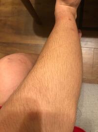 中2男子です すね毛とか胸毛 ムダ毛 がやばいです 写真を見て Yahoo 知恵袋