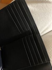 グッチのラウンドファスナーの長財布を購入したのですが、カード入れに