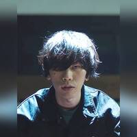 顔評価お願いします歌手の米津玄師はイケメンの部類に入ると思い Yahoo 知恵袋