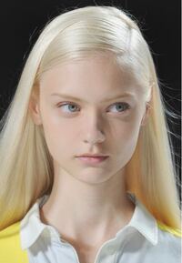 この白人の美女の名前を教えてください ロシアのモデル Yahoo 知恵袋
