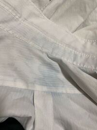 たま に制服のカッターシャツに青いシミみたいなのが出来ます 青 Yahoo 知恵袋