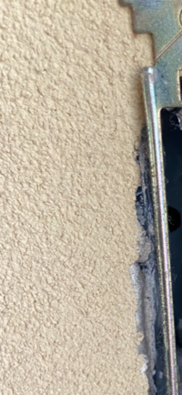 この壁は何という壁なのでしょうか 一部崩れたために補修したいのです 砂壁と思った 教えて 住まいの先生 Yahoo 不動産