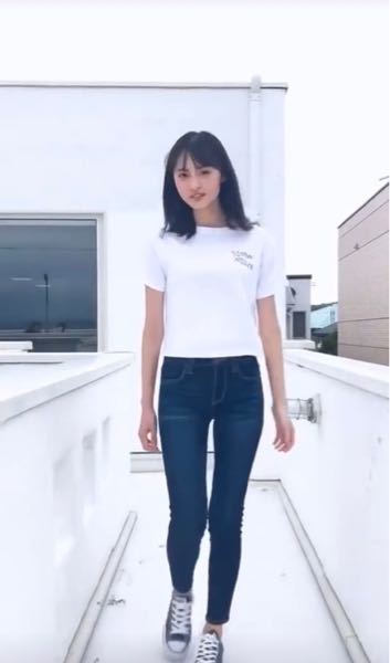 乃木坂46の遠藤さくらちゃんが着用しているこのスキニー、どこ
