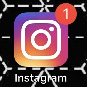 インスタのアイコンに が付いているのですがこれは何の ですか 何処で確 Yahoo 知恵袋