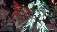 ガンダムucのフル フロンタルって結局何者だったんですか シャアの意思が Yahoo 知恵袋