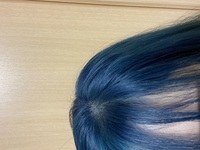 髪の色の事なのですが 青から茶色にしたくて 美容院に行ったら ブリーチしないと Yahoo 知恵袋