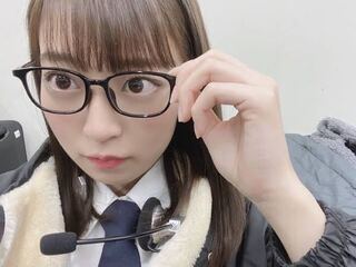 男性に質問 このメガネを掛けている乃木坂46 阪口珠美ちゃんが可 Yahoo 知恵袋