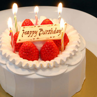 誕生日ケーキにあるメッセージプレートのチョコレートは誕生日本 Yahoo 知恵袋