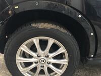 車のこの部分の名称はなんというのですか タイヤとボディの間の部 Yahoo 知恵袋