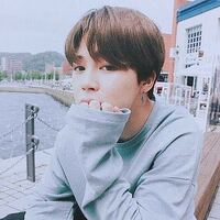 至急btsのジミンのこの画像の高画質ってありますか Yahoo 知恵袋