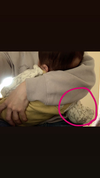 6ヶ月の赤ちゃん 手をずっと握っています いつも手をぎゅーっ Yahoo 知恵袋