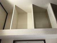 画像の様なパントリーがキッチン横に向かい合って二つあります Yahoo 知恵袋