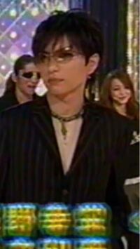 Gacktって整形したんですか よくyoutubeのコメント欄で Yahoo 知恵袋