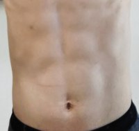 この腹筋はシックスパックに割れているように見えますか 見えるけど Yahoo 知恵袋