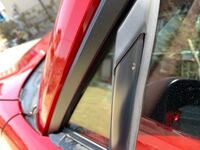 車の窓枠のゴムの劣化がひどいんですが まばらに艶がなくなった Yahoo 知恵袋