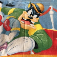 ディズニーのこのキャラクターの名前は何ですか ブラック Yahoo 知恵袋