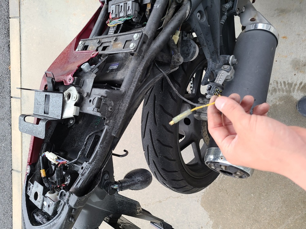 ゆー NINJA250REX250Kのテールランプ、ブレーキランプ、ナンバー