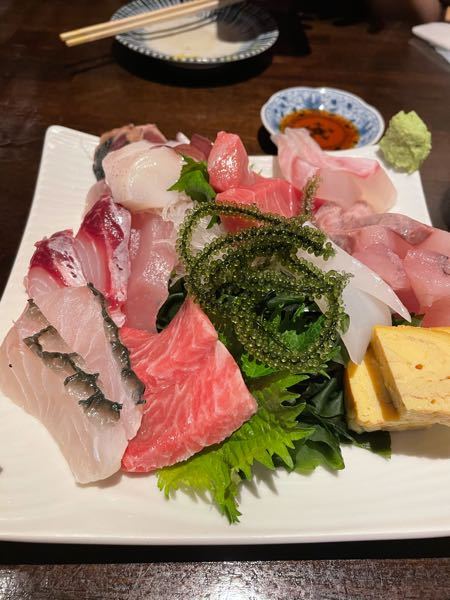 石垣島で下の写真のお刺身盛りを食べたのですが ほとんど何の魚を食べてい Yahoo 知恵袋