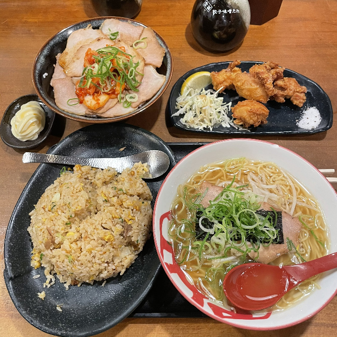 生理前の食欲やばいです 今日の夜ご飯チャーシュー丼 唐揚げ チャ Yahoo 知恵袋