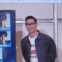 今朝のzipでexileのakiraさんが付けていたメガネ Yahoo 知恵袋