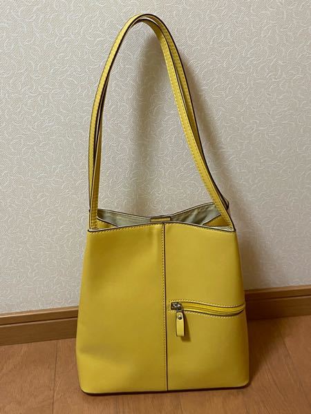 このバッグのブランド・メーカーが不明なのですが、わかる方いた 