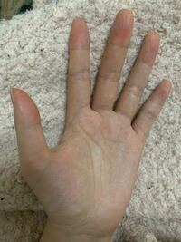 手相を見れる方手相占いをお願いします 左利きなので左手を載せてい Yahoo 知恵袋