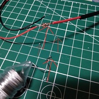 ハンダで金属を接着する際 ハンダが丸く玉になって 接着出来ません 温度が 高 Yahoo 知恵袋