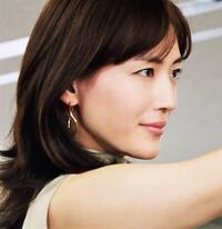 お世話になります パナソニックのcmで 綾瀬はるかさんが着け Yahoo 知恵袋