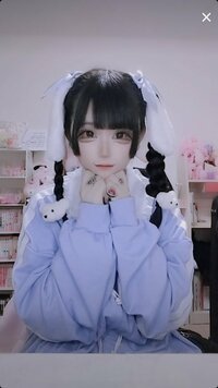 この画像の女の子は誰ですか コレコレさんの3月25日分のyoutube Yahoo 知恵袋