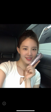 韓国語が分かる方に見て頂きたいです 下のブログにおでこを出している女性 Yahoo 知恵袋