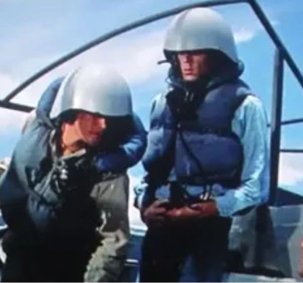 戦時中のアメリカ海軍の兵士がかぶっているヘルメットについて教えて