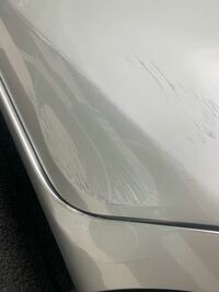 ニコニコレンタカーで車をかりて、保険は何も入りませんでした。 ですが、電柱につい擦ってしまい、左後ろのドアに擦り傷と、その下のバンパー？が少し凹んでしまいました。

返却時にどのくらいの請求額になりますでしょうか。