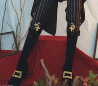 魔界の主役は我々だ のコスプレってしてもいいんですかね 公式スピンオフ Yahoo 知恵袋