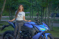 なぜバイク女子てスキニージーンズでバイクに乗るのですか Yahoo 知恵袋